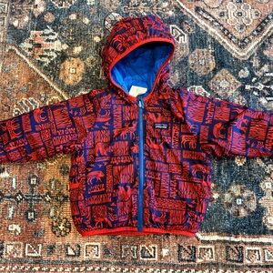 Patagonia Kids Reversible Woodlands Print Red and Blue Patterned Hooded Jacket